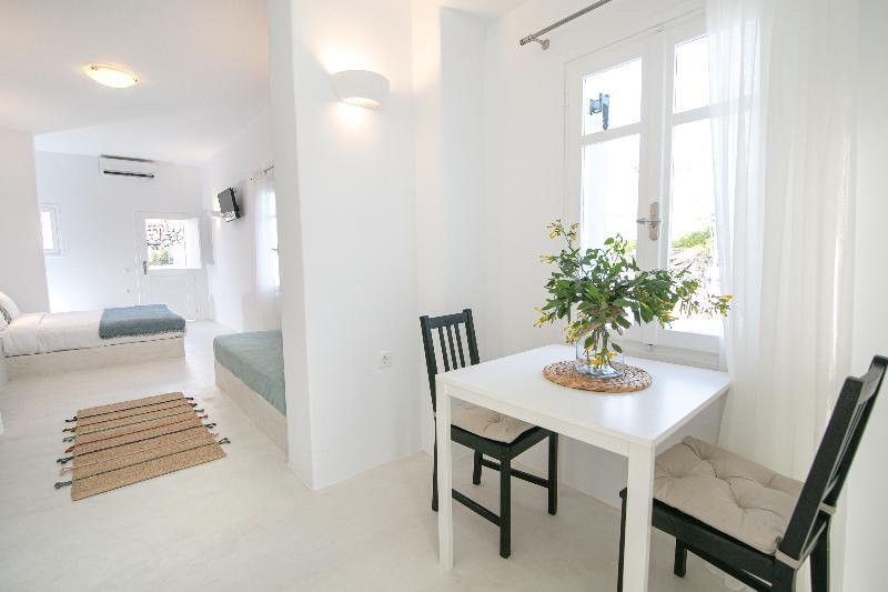 Apanomeria Boutique Residence Oía Exteriör bild